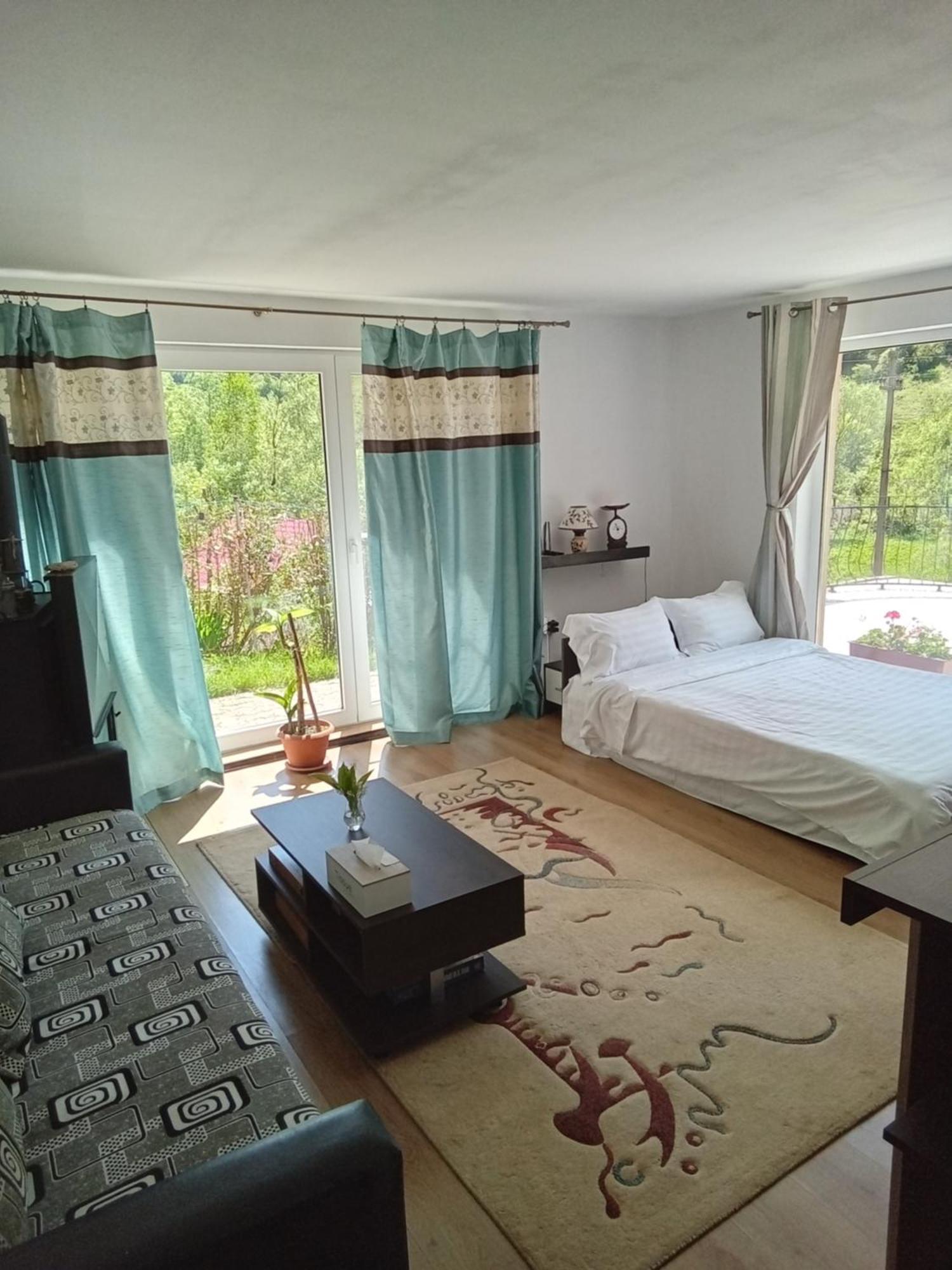 Hotel Casa Ozon Vulcan  Zewnętrze zdjęcie